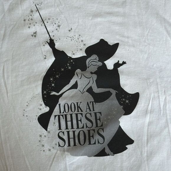 Disney CINDERELLA T shirt "look at these shoes" - Picture 2 of 5
